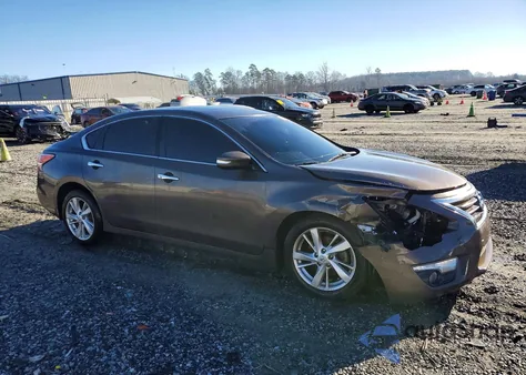 2015 Nissan Altima 2.5 z USA, uszkodzony, nr VIN 1N4AL3AP1FC466641